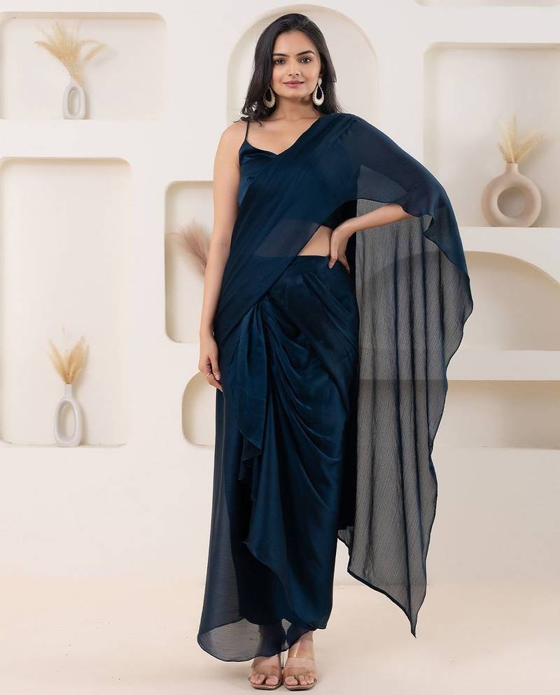 Blue plain georgette designer saree with blouse piece
