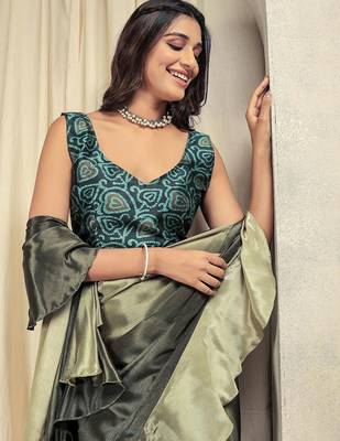 Green plain silk blend party wear saree with blouse piece 4