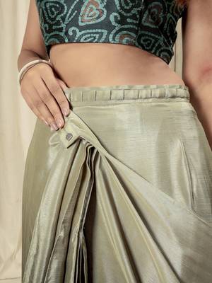 Green plain silk blend party wear saree with blouse piece 5
