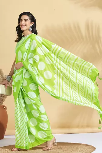 Green printed blended cotton designer saree with blouse piece