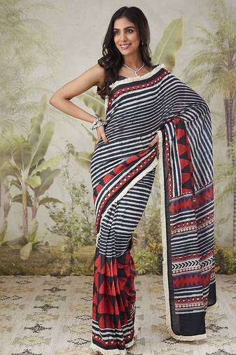 Red elegant printed polycotton saree with blouse piece