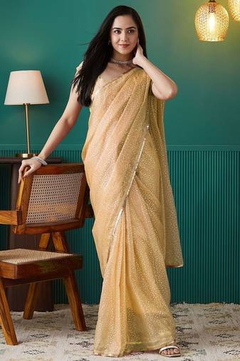 Yellow elegant printed organza saree with blouse piece