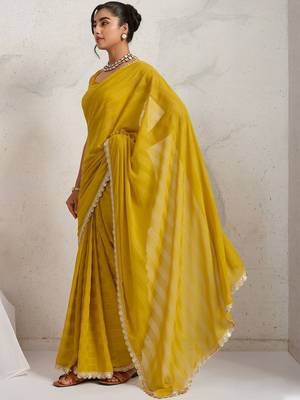 Yellow elegant printed georgette saree with blouse piece 3