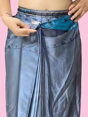 Grey printed satin fashion saree with blouse piece 5