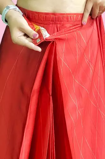 Red printed satin fashion saree with blouse piece