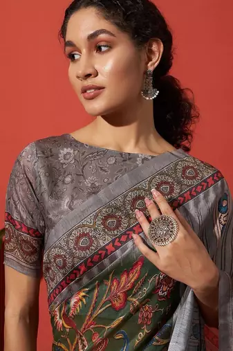 Green elegant printed silk cotton saree with blouse piece