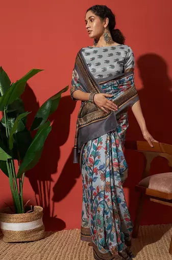 Grey elegant printed silk cotton saree with blouse piece
