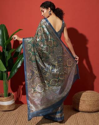 Green printed tissue festive wear saree with blouse piece 3