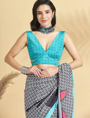 Blue printed crepe casual saree with blouse piece 4