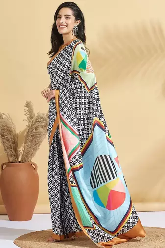 Brown printed crepe casual saree with blouse piece