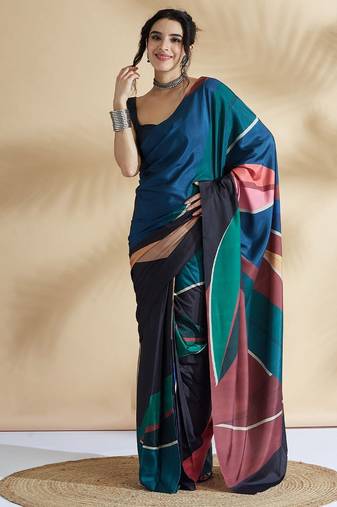 Black printed crepe casual saree with blouse piece