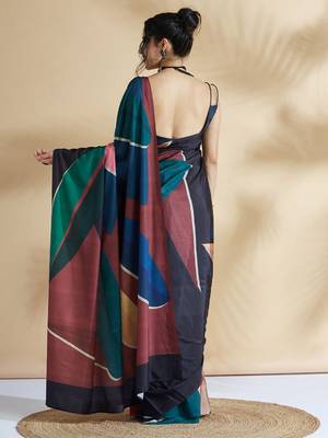 Black printed crepe casual saree with blouse piece 3