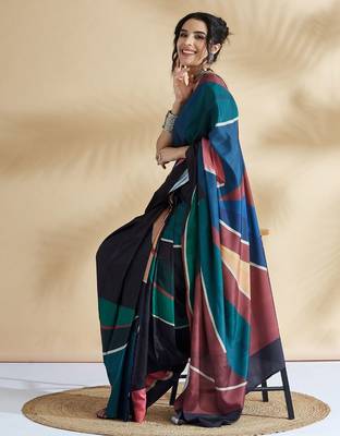 Black printed crepe casual saree with blouse piece 5