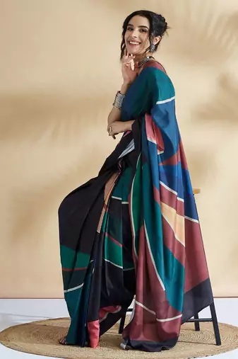 Black printed crepe casual saree with blouse piece