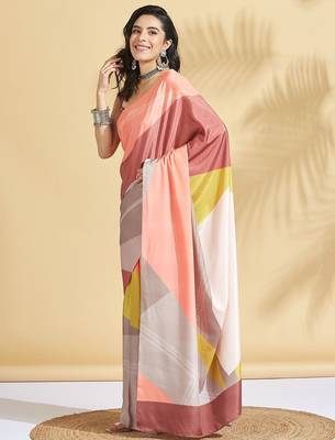 Cream printed crepe casual saree with blouse piece 2