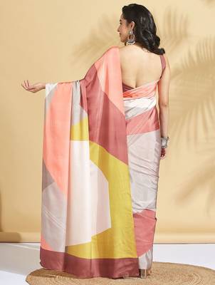 Cream printed crepe casual saree with blouse piece 3