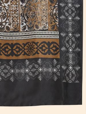 Cream printed crepe casual saree with blouse piece 5
