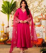 Pink viscose chanderi embroidered kurta pant dupatta set