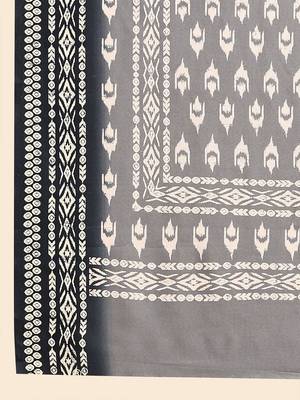 Grey printed crepe casual saree with blouse piece 5