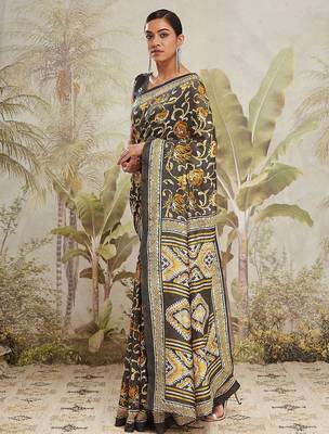 Grey floral printed jute casual saree with blouse piece 3