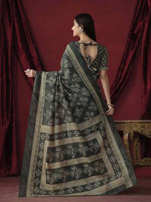 Grey elegant printed silk cotton saree with blouse piece 2