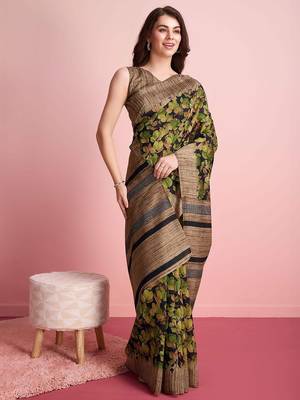 Green elegant printed silk cotton saree with blouse piece 2