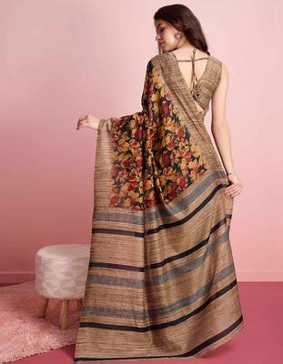 Red floral printed jute casual saree with blouse piece 3