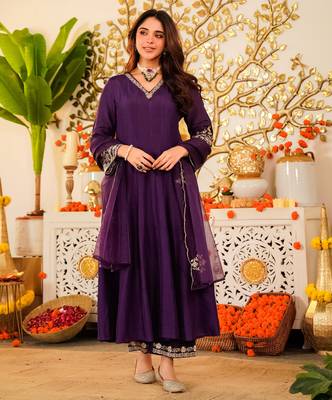 Purple viscose chanderi embroidered kurta pant dupatta set 1