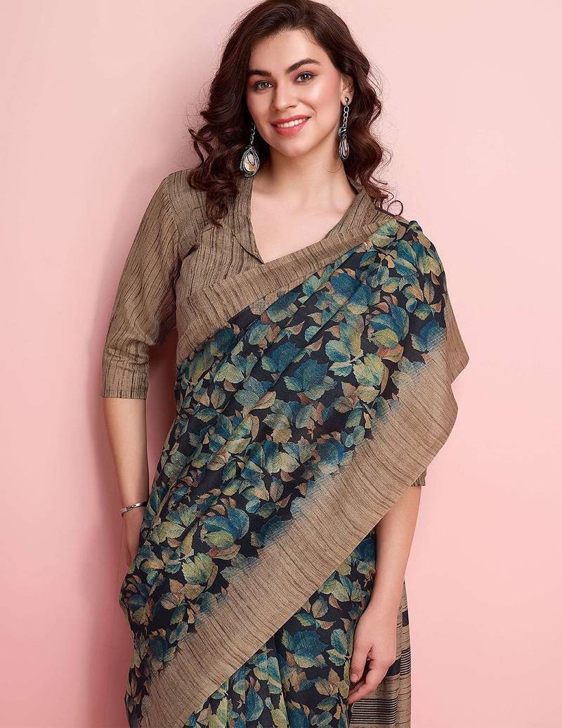 Blue elegant printed silk cotton saree with blouse piece