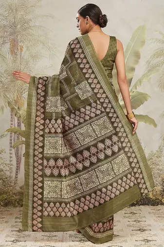 Green floral printed jute casual saree with blouse piece