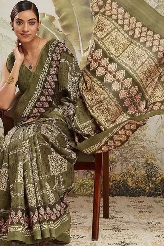 Green floral printed jute casual saree with blouse piece