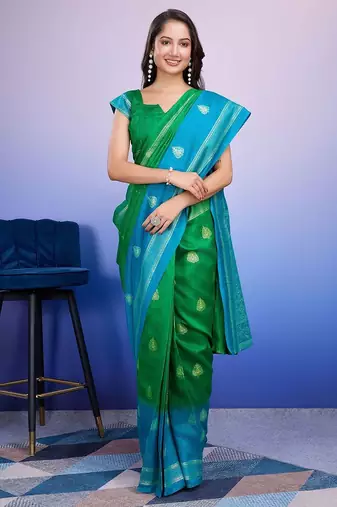 Blue elegant printed silk cotton saree with blouse piece