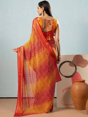 Red elegant printed georgette saree with blouse piece 3