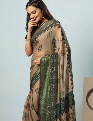Green elegant printed georgette saree with blouse piece 4