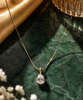 Gold plated white stone pendant necklace 3