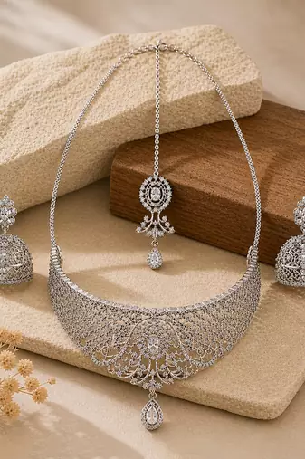 Silver plated bridal necklace set with maang tikka