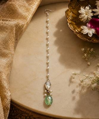 Gold pearl chain mint green jadau stone maang tikka 3