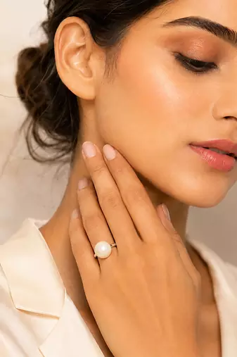 Silver metallic opal white pearl adjustable ring
