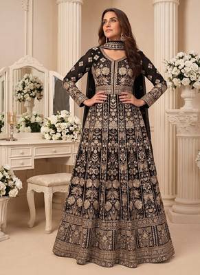 Black  georgette embroidered anarkali gown with chinon dupatta 1