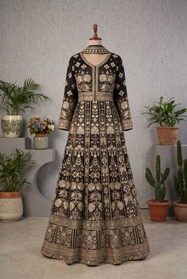Black  georgette embroidered anarkali gown with chinon dupatta 2
