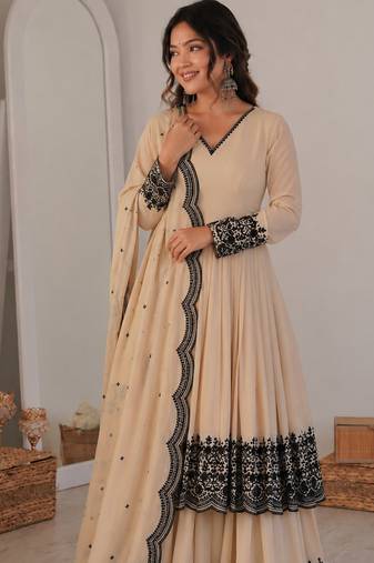 Cream georgette thread embroidered plazzo suit