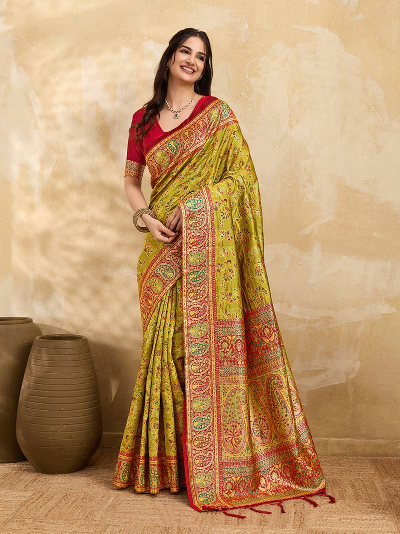Parrot Jacquard Silk Rich Woven Zari Border With Traditional Paisley Design Saree For Women