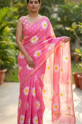 Pink linen gold piping digital print saree with blouse piece