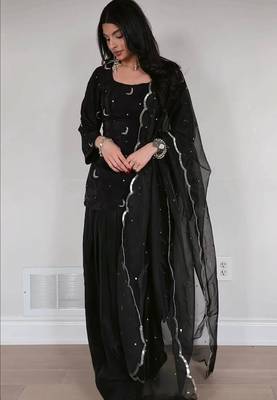 black natural crepe silk party wear embroidered suit set 1
