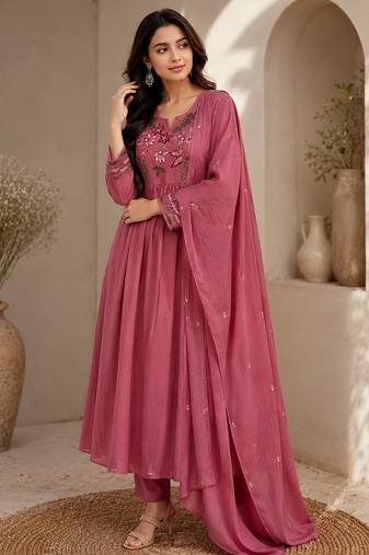 Pure cotton floral print baby pink kurta & pant with dupatta set for women