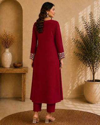 Maroon embroidered cotton kurta with pant & dupatta set for women 2