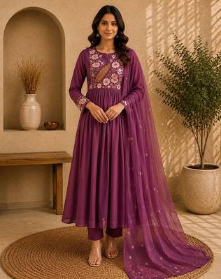 Mauve pink embroidered cotton kurta with pant & dupatta set for women 1