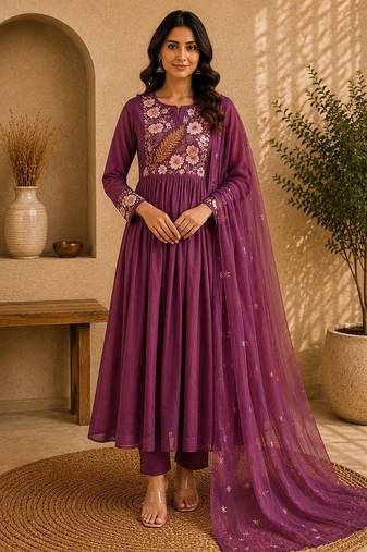 Mauve pink embroidered cotton kurta with pant & dupatta set for women
