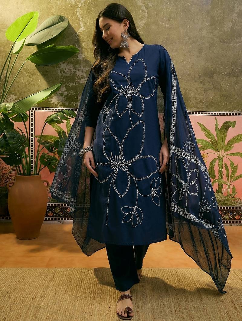 Blue cotton floral print kurta & trousers with dupatta set for women