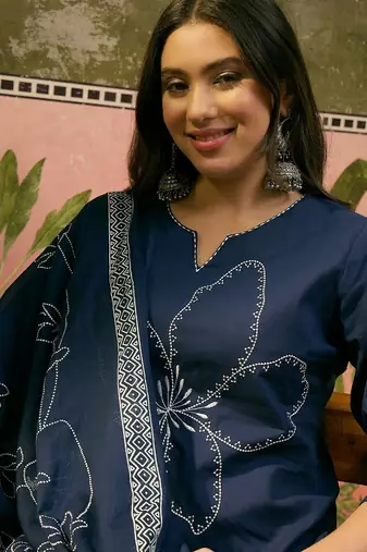Blue cotton floral print kurta & trousers with dupatta set for women